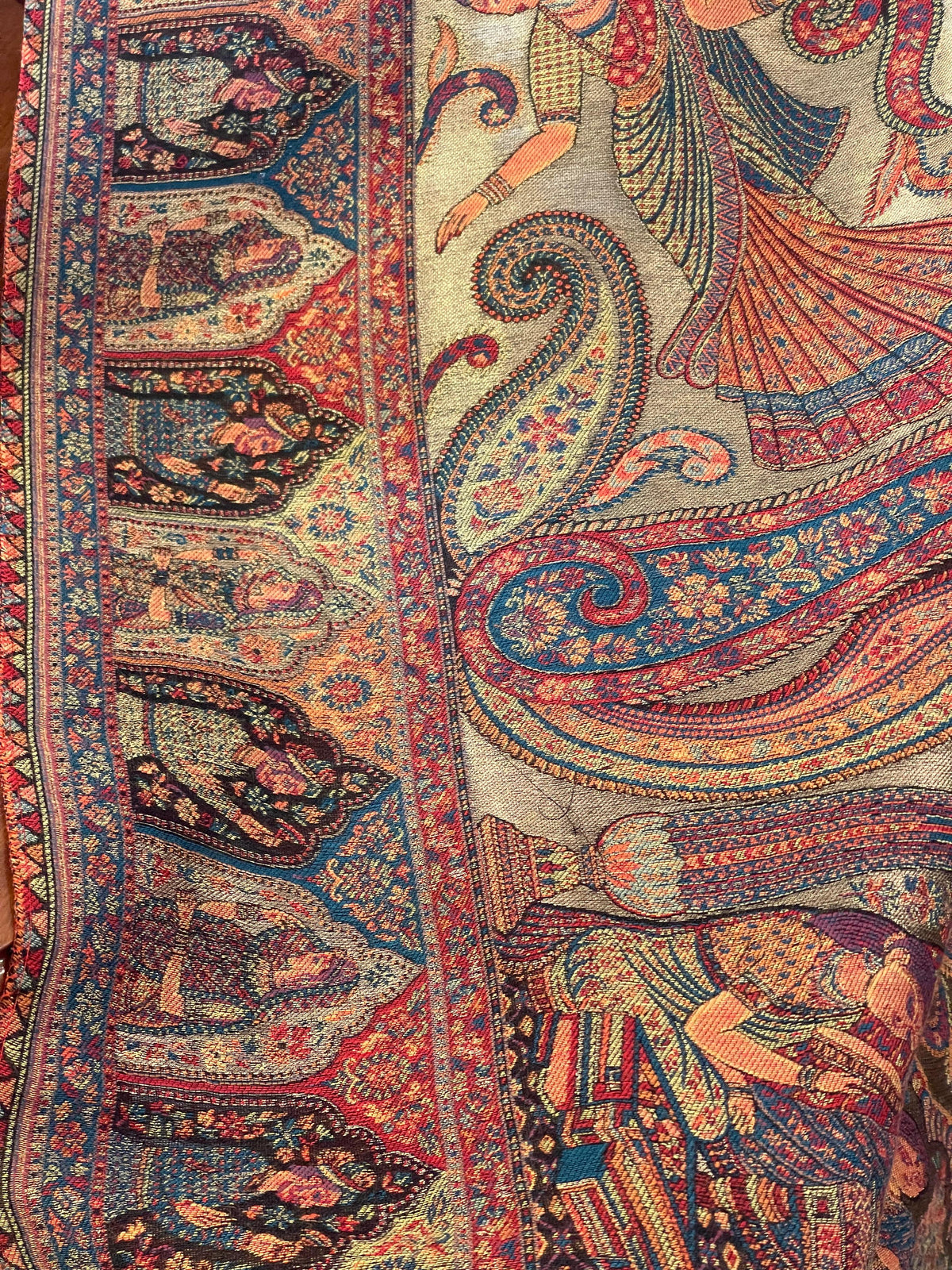 Kani Shikargah Pashmina Shawl
