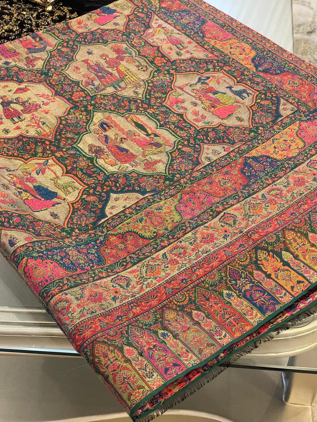 Kani Shikargah Pashmina Shawl