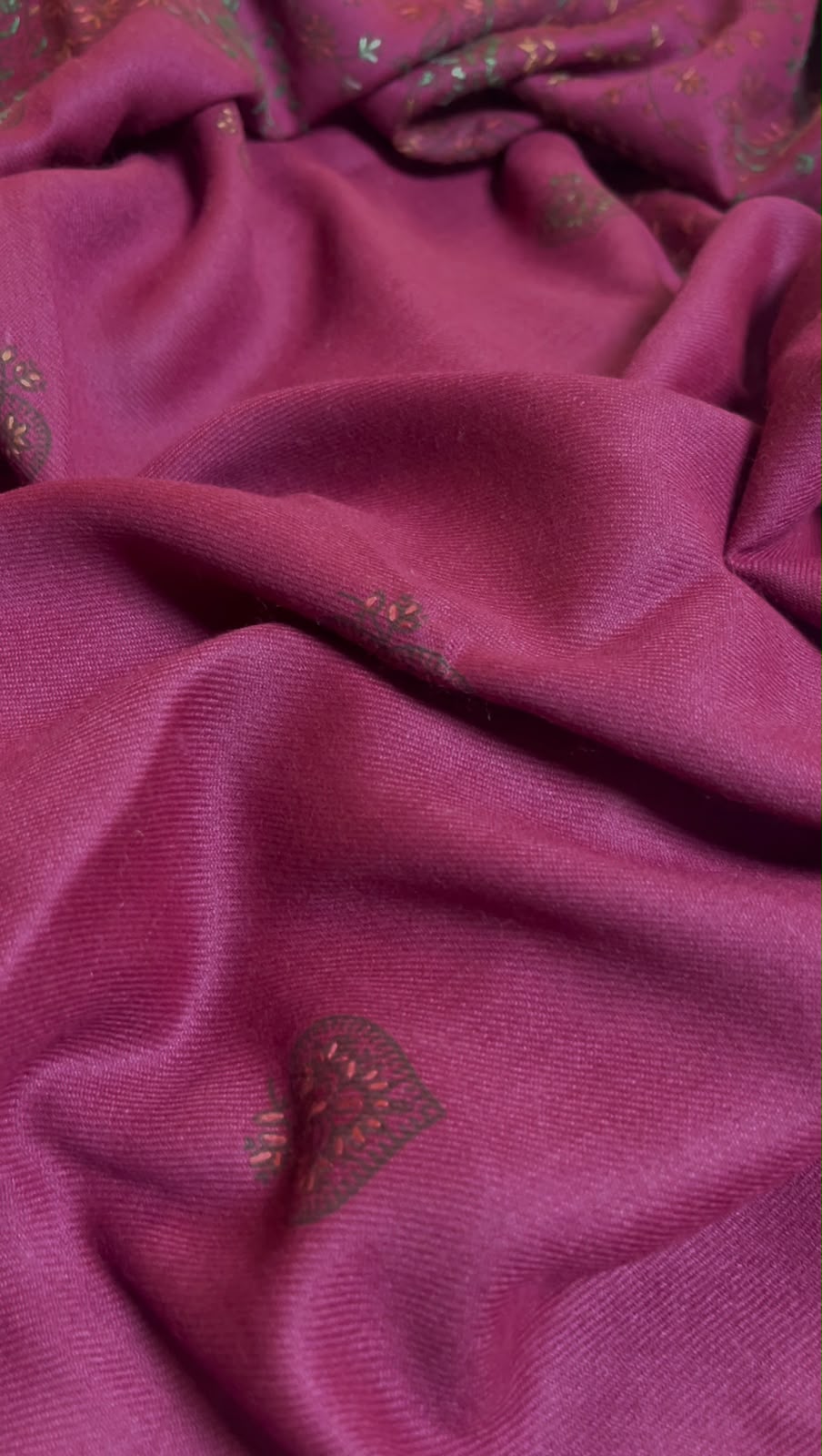 Hand Embroidered Pashmina Shawl- Fuchsia Pink