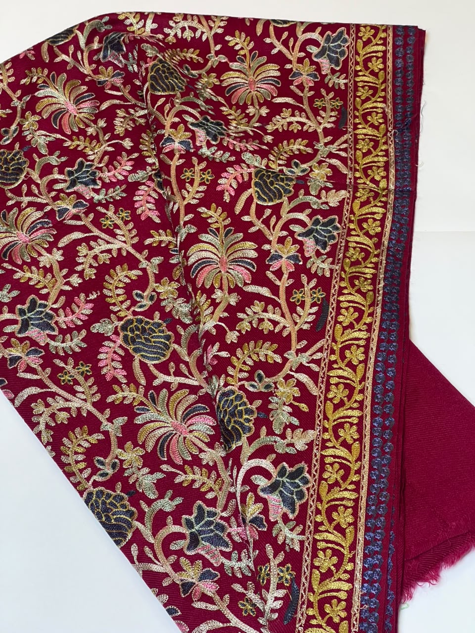 Elegant Floral Pashmina Shawl