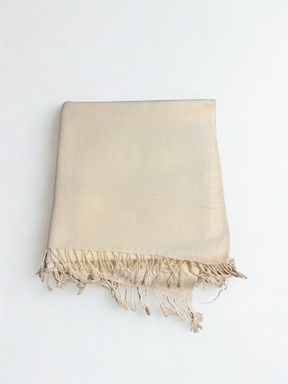 White Men’s Wool Shawl – 45 Wool